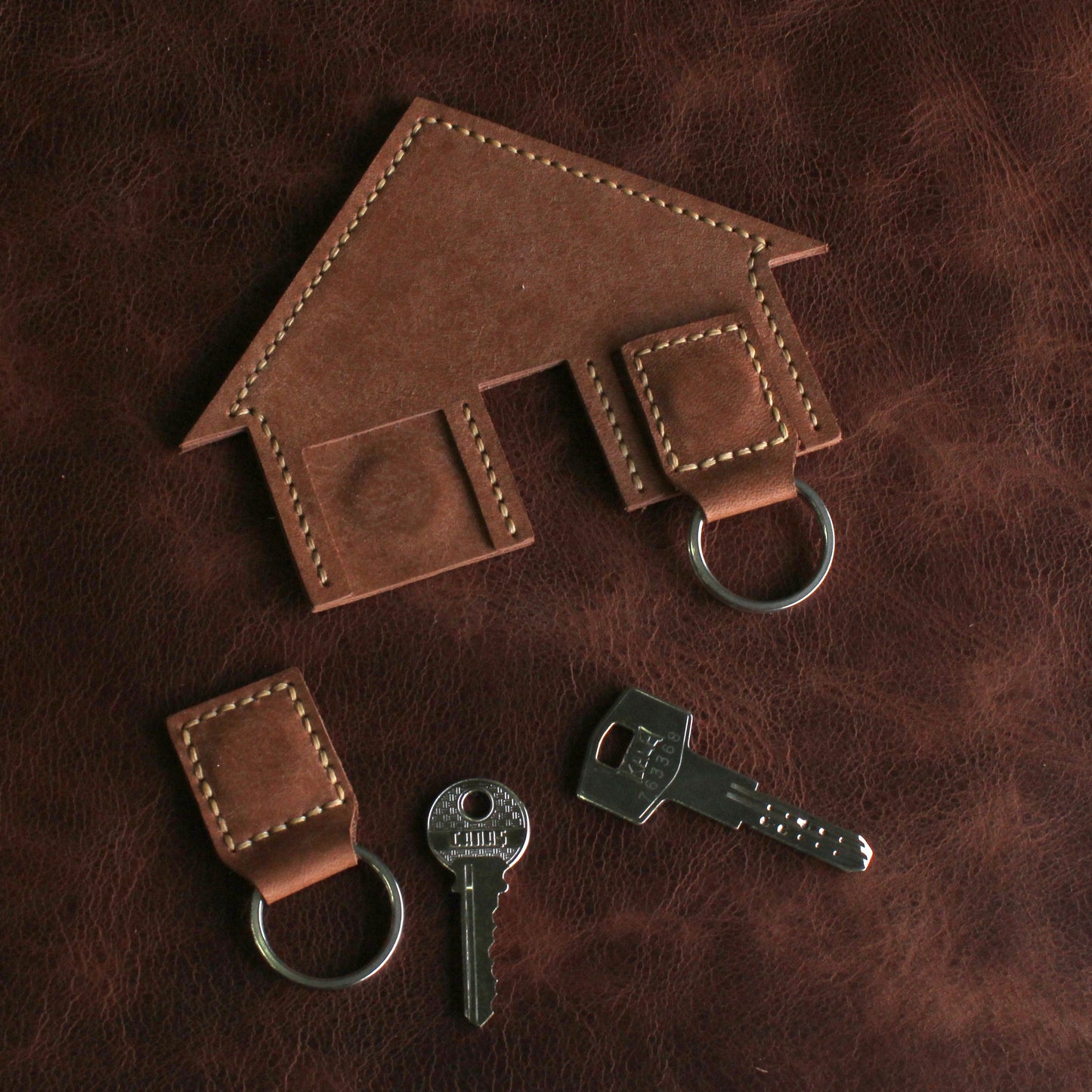 Handgefertigter Magnetischer Leder-Schlüsselanhänger – Perk