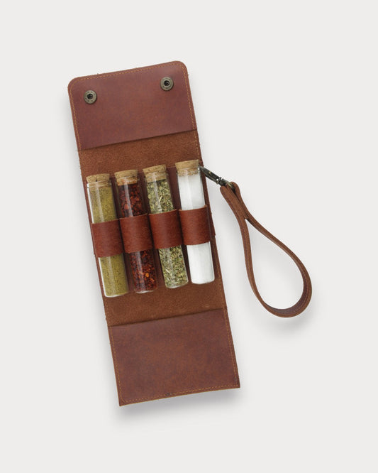 Leder Camping-Gewürzhalter – 4 Glasflaschen | Mit Trageschlaufe