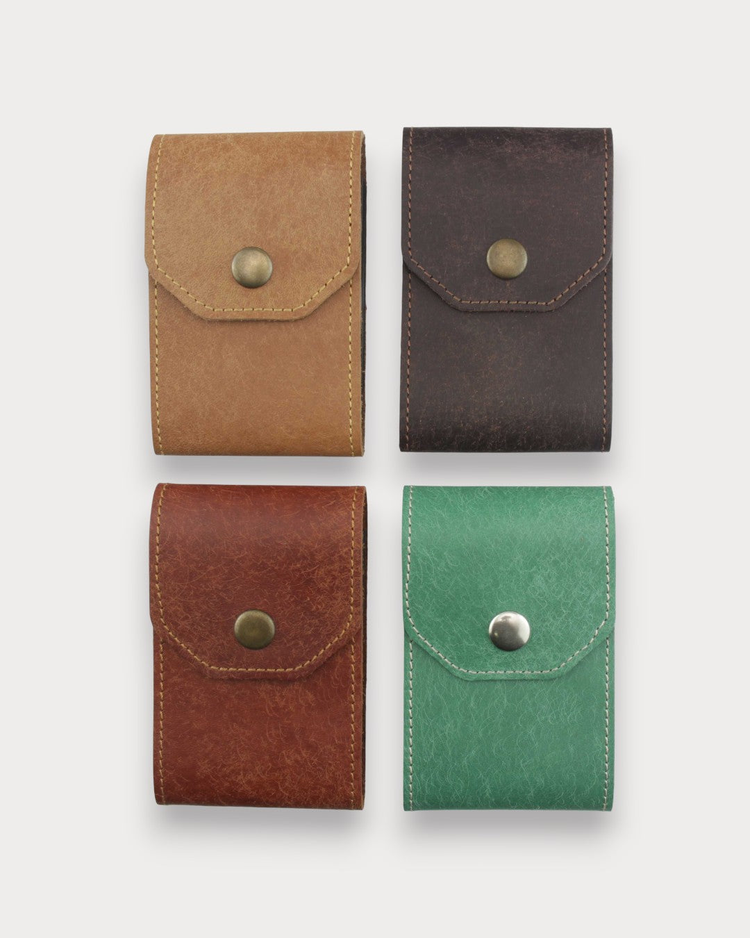 Handgefertigtes Akkordeon-Kartenetui aus echtem Leder – SlimFlex