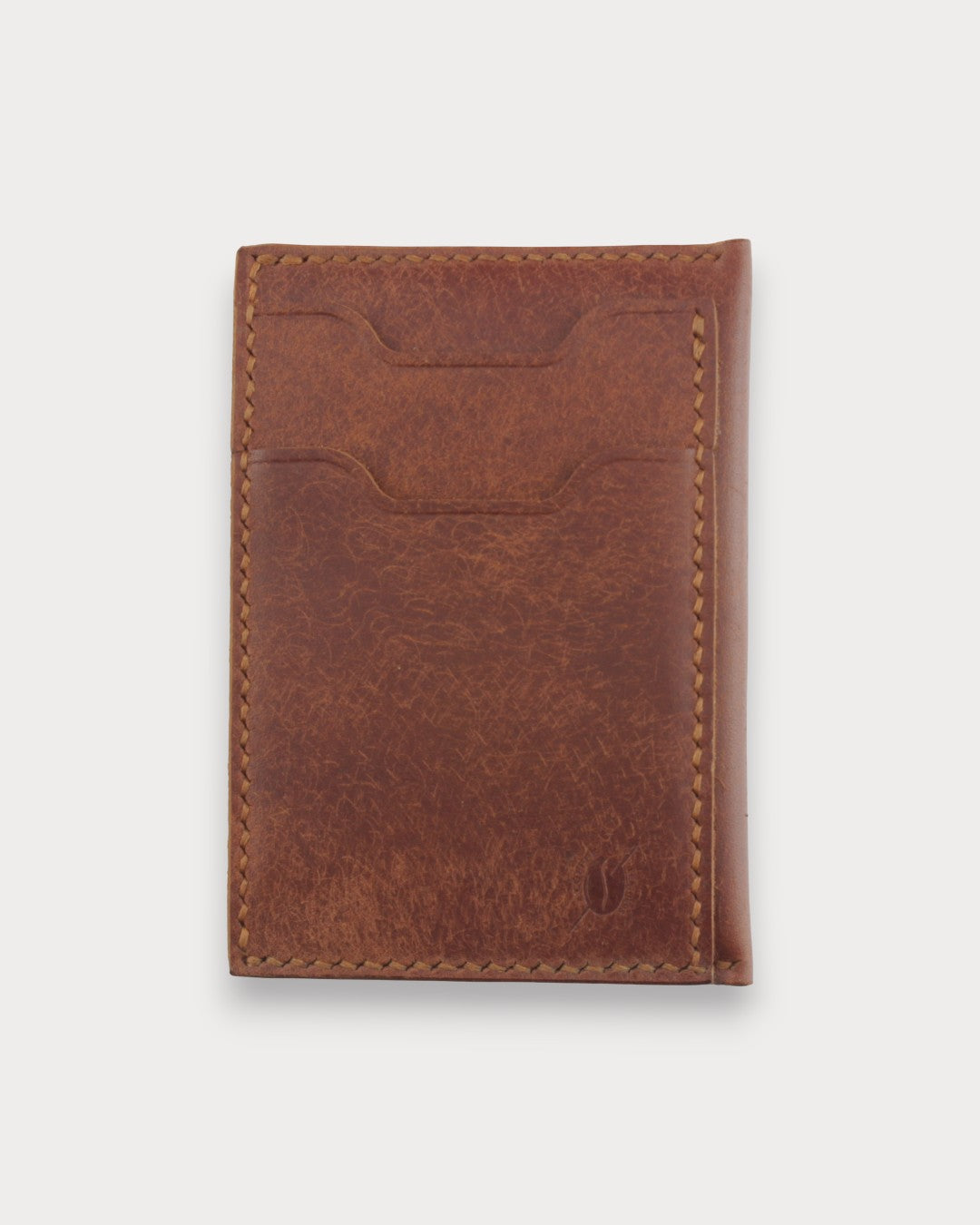 Handgefertigtes minimalistisches Lederkartenetui – Café Noir