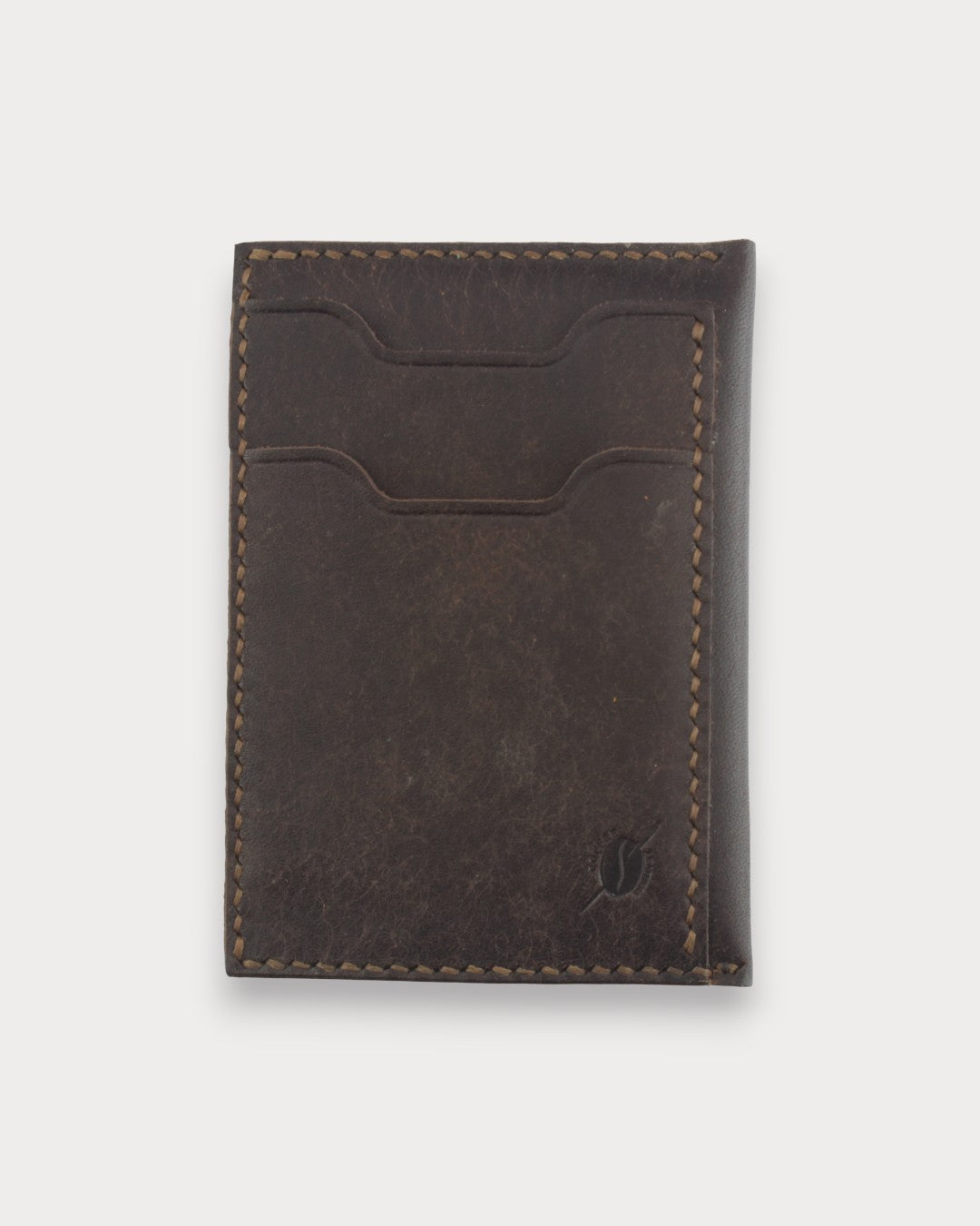 Handgefertigtes minimalistisches Lederkartenetui – Café Noir