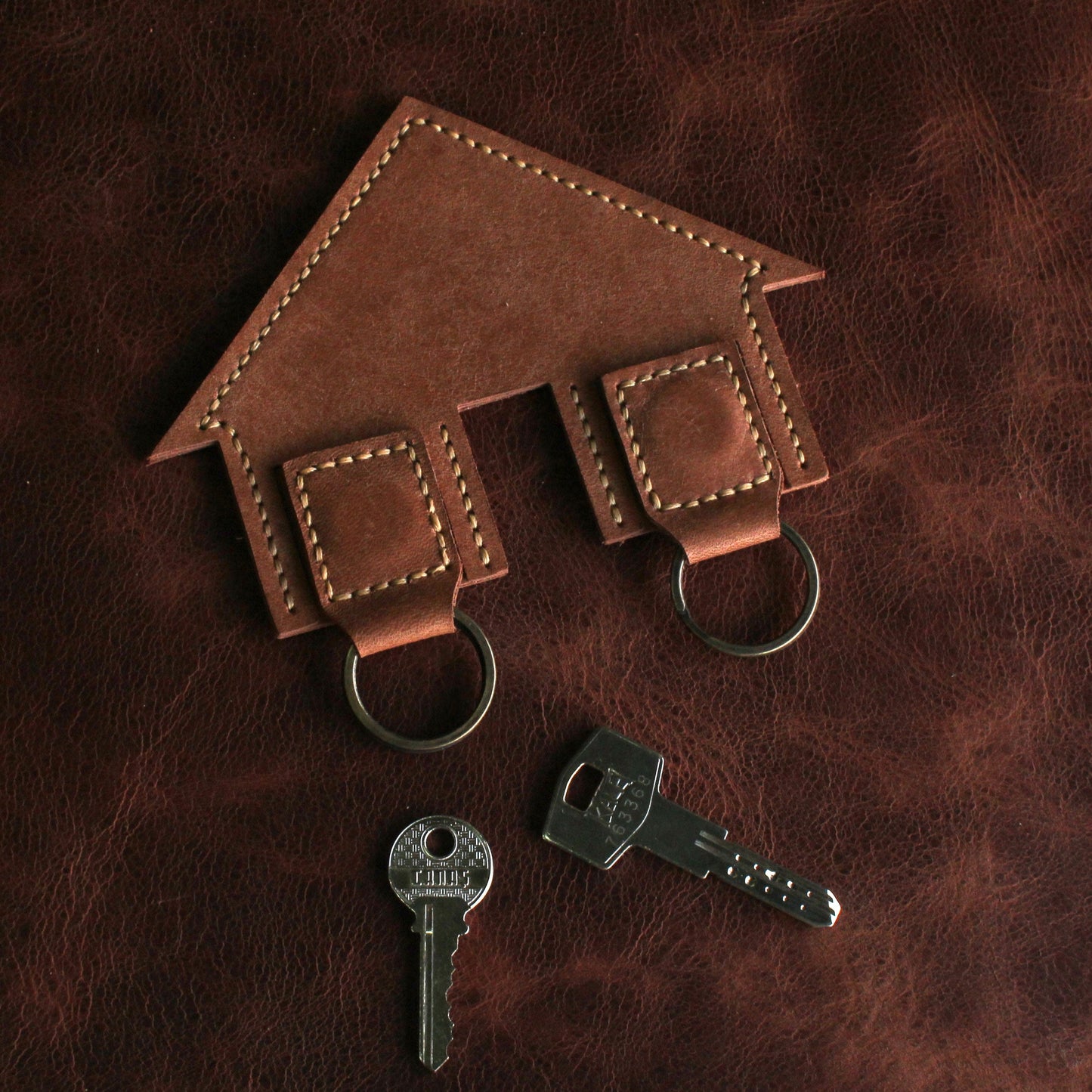 duvara monte deri mıknatıslı anahtarlık