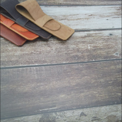 Handgefertigtes Leder-Federmäppchen – Porta