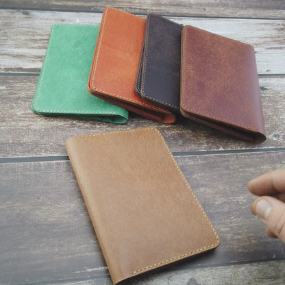 Handgefertigte Passhülle aus echtem Leder – Blend