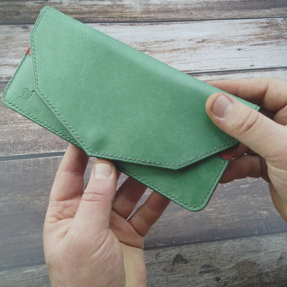 Handgefertigte Leder-Geldbörse mit Reißverschluss – Pour